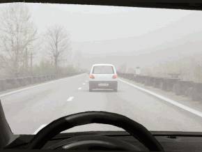 in aceasta situatie, pe langa luminile de intalnire trebuie sa folositi: