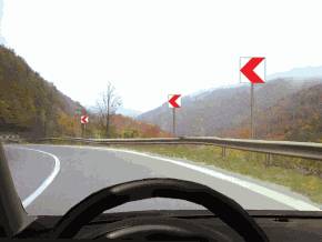 Ce semnifica indicatoarele de semnalizare din imagine?